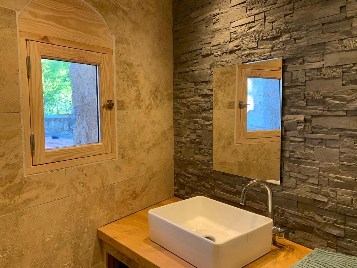 Grand Gite Les Cabanes De Fallot Pour 19 Personnes - Piscine Naturelle L'isle-Bouzon 외부 사진